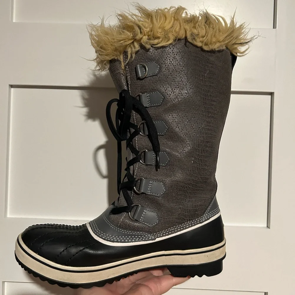 Sorel excellent joan